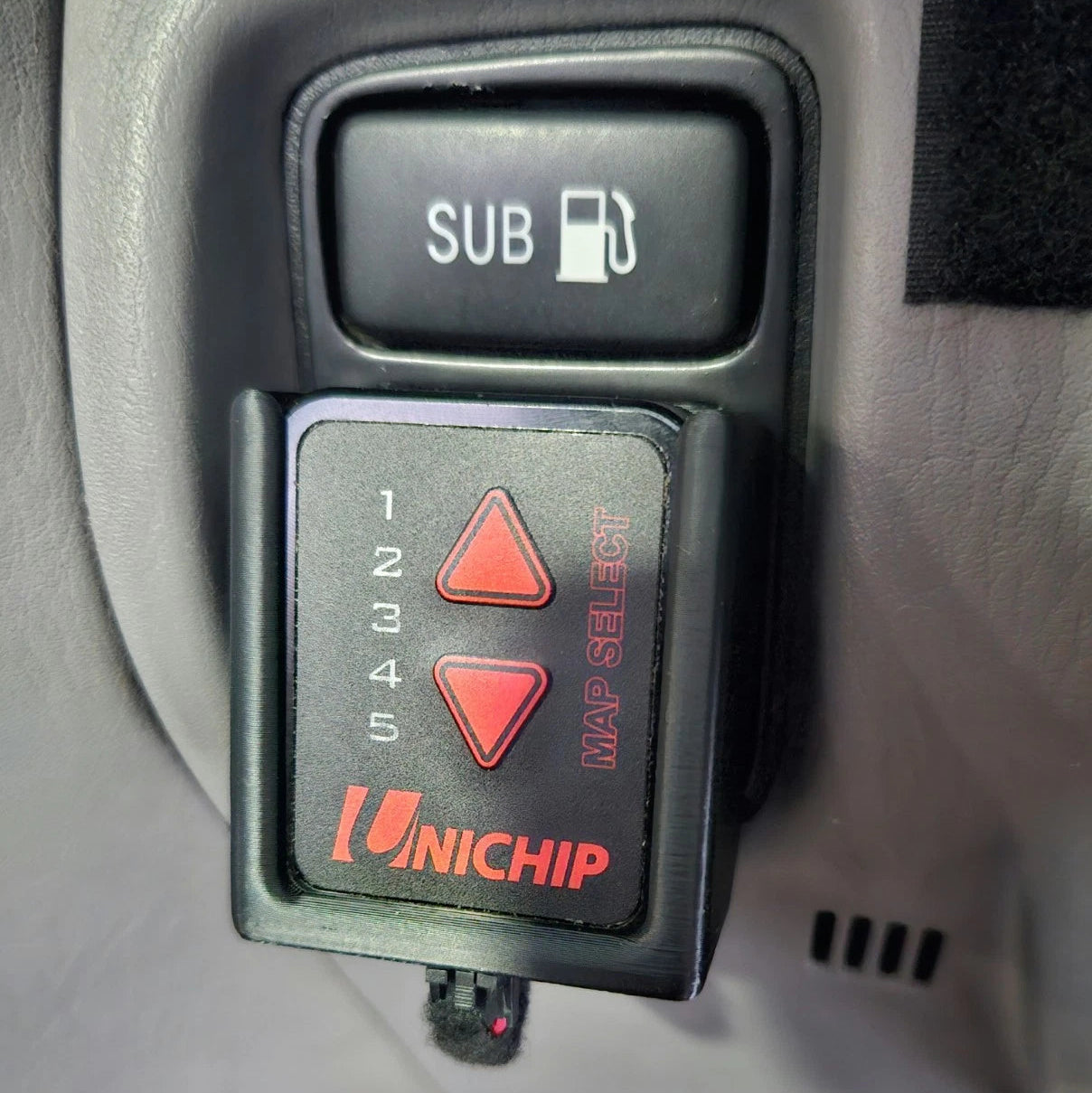 100 Series Unichip 5 Map Select Mount